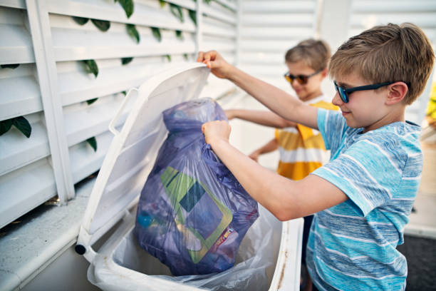 Best Commercial Cleanout Services  in Newark, CA